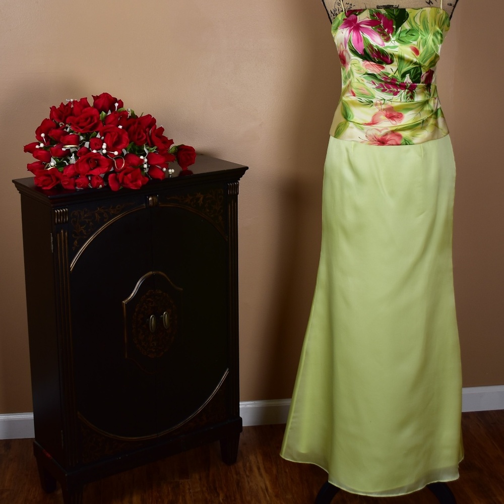 Flores & Flores, 100% Silk, 3 piece